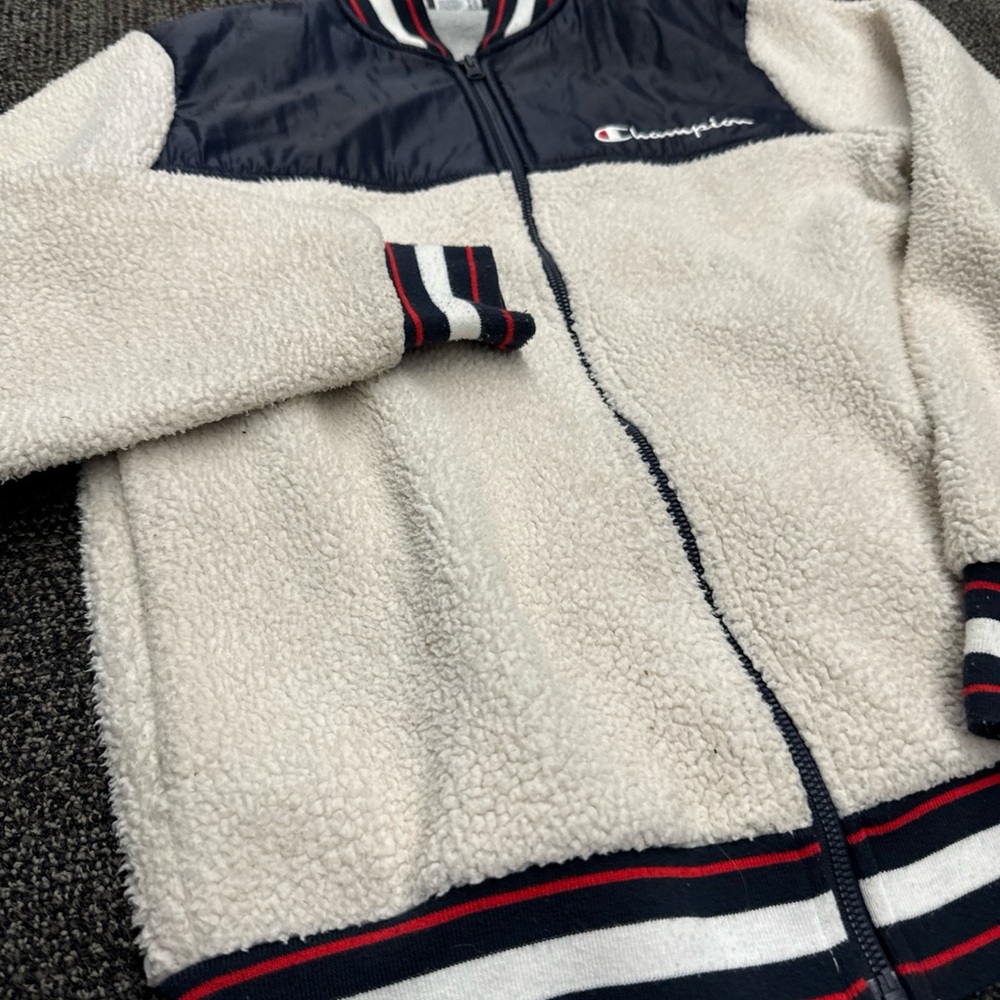 Off-White Sherpa Men's Small Varsity Trim Blue & Red Bomber Champion Jacket - Picture 3 of 8